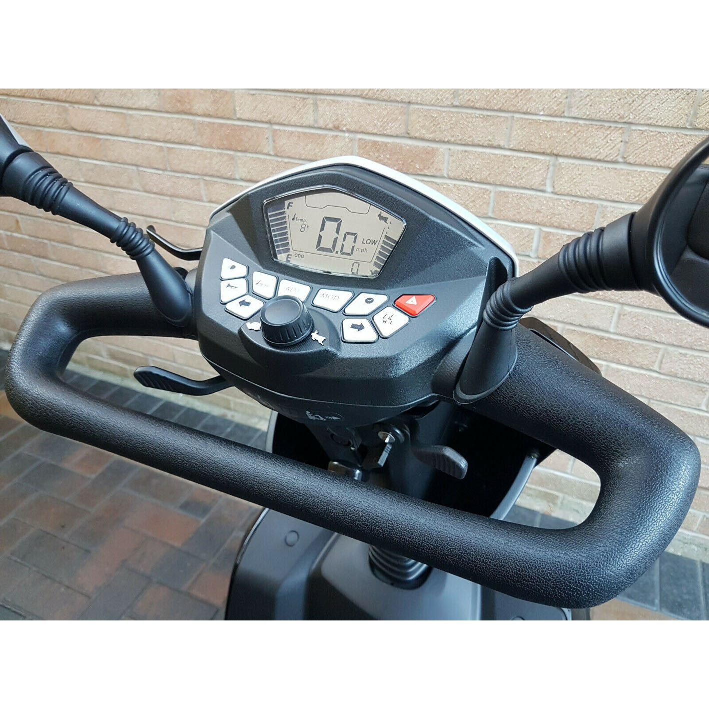 BRAND NEW MOBILITY SCOOTER KYMCO MAXER.ALL TERRAIN MOBILITY SCOOTER.CAN DELIVER