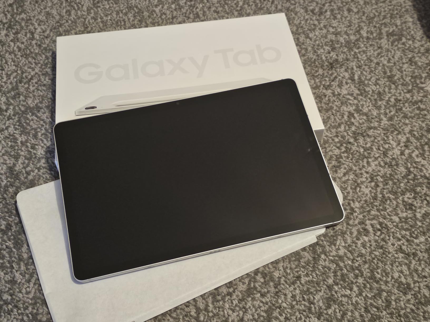Samsung Galaxy Tab S9 FE Tablet with S Pen